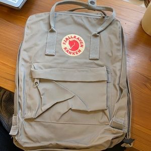 Fjallraven kanken backpack